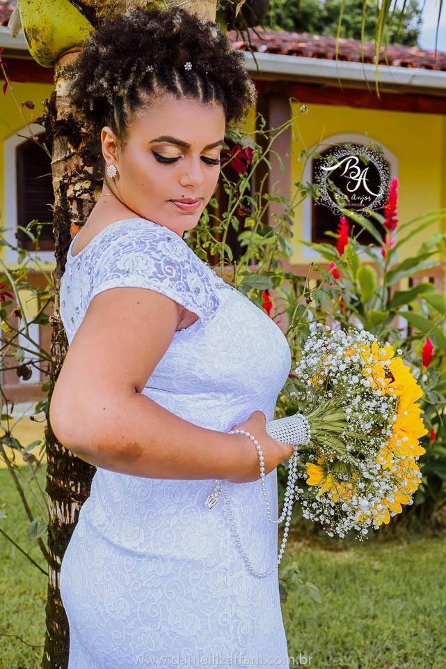 Noiva Beatriz - Maquiagem Dourada em Pele Negra maquiagem maquiador(a)