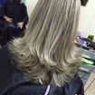 Cabelo com luzes feito na touca.