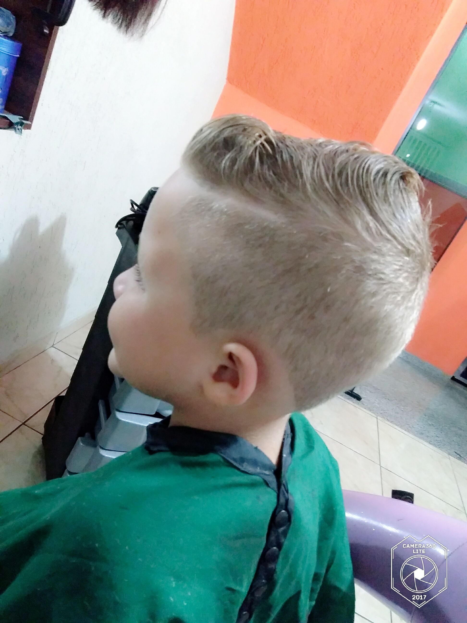 Corte infantil cabelo auxiliar cabeleireiro(a) auxiliar cabeleireiro(a) cabeleireiro(a)