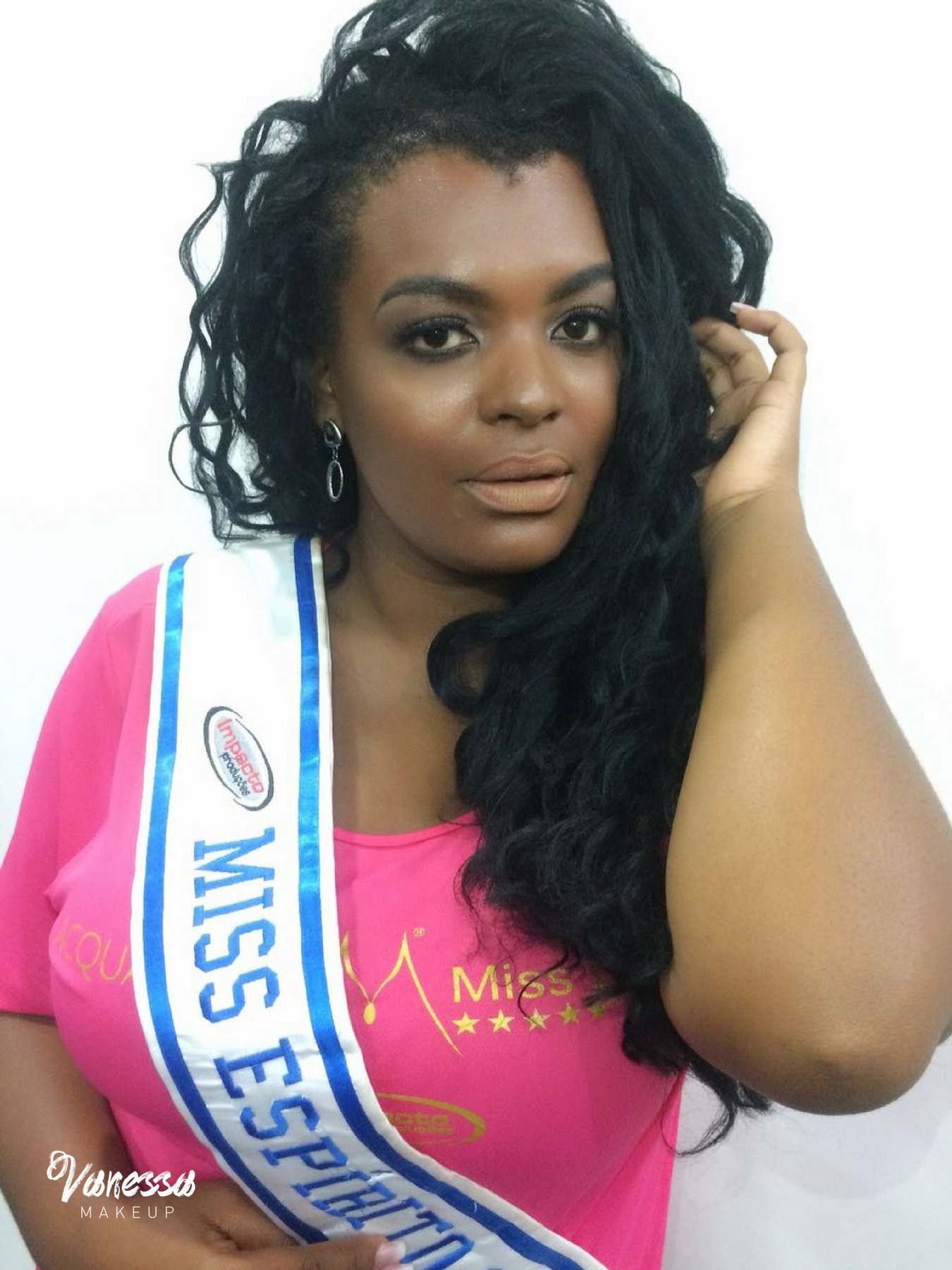 Maquiagem clássica na ( Miss - Espirito Santo) - Miss Brasil Plus Size 2018 São José do Rio Preto. maquiagem maquiador(a)