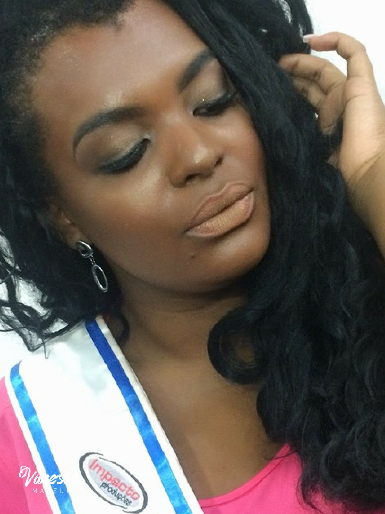 Maquiagem clássica na ( Miss - Espirito Santo) - Miss Brasil Plus Size 2018 São José do Rio Preto. maquiagem maquiador(a)