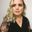 Maquiagem elaborada e escova com babyliss.