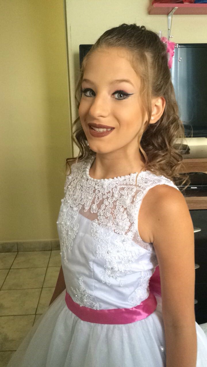 #Maquiagem e Cabelo para Florista maquiagem designer de sobrancelhas estudante (maquiador) estudante (esteticista)