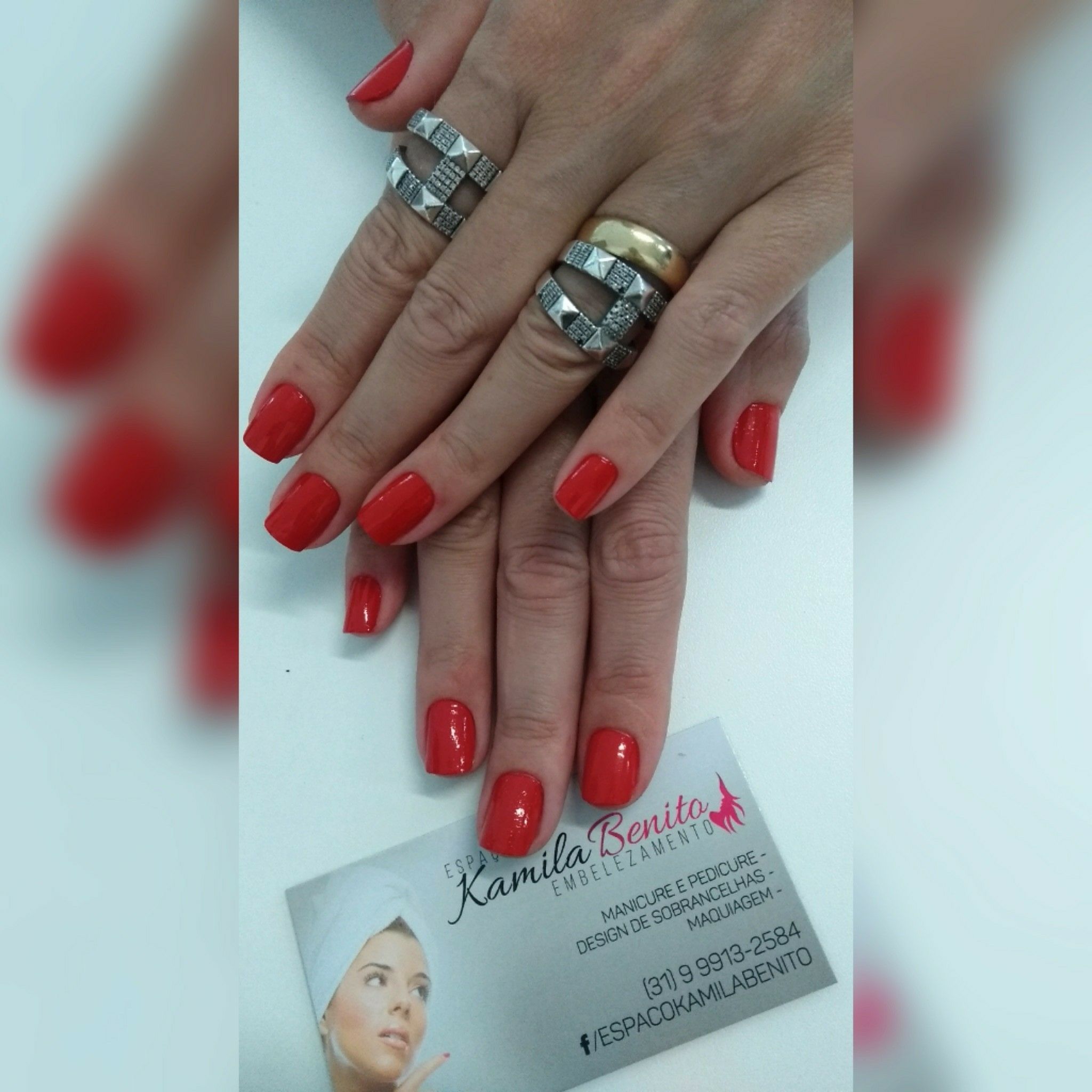 unha manicure e pedicure designer de sobrancelhas maquiador(a)