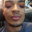 Maquiagem para passarela colorida, esfumando amarelo, laranja e roxo fúcsia e ombré lip rosinha.