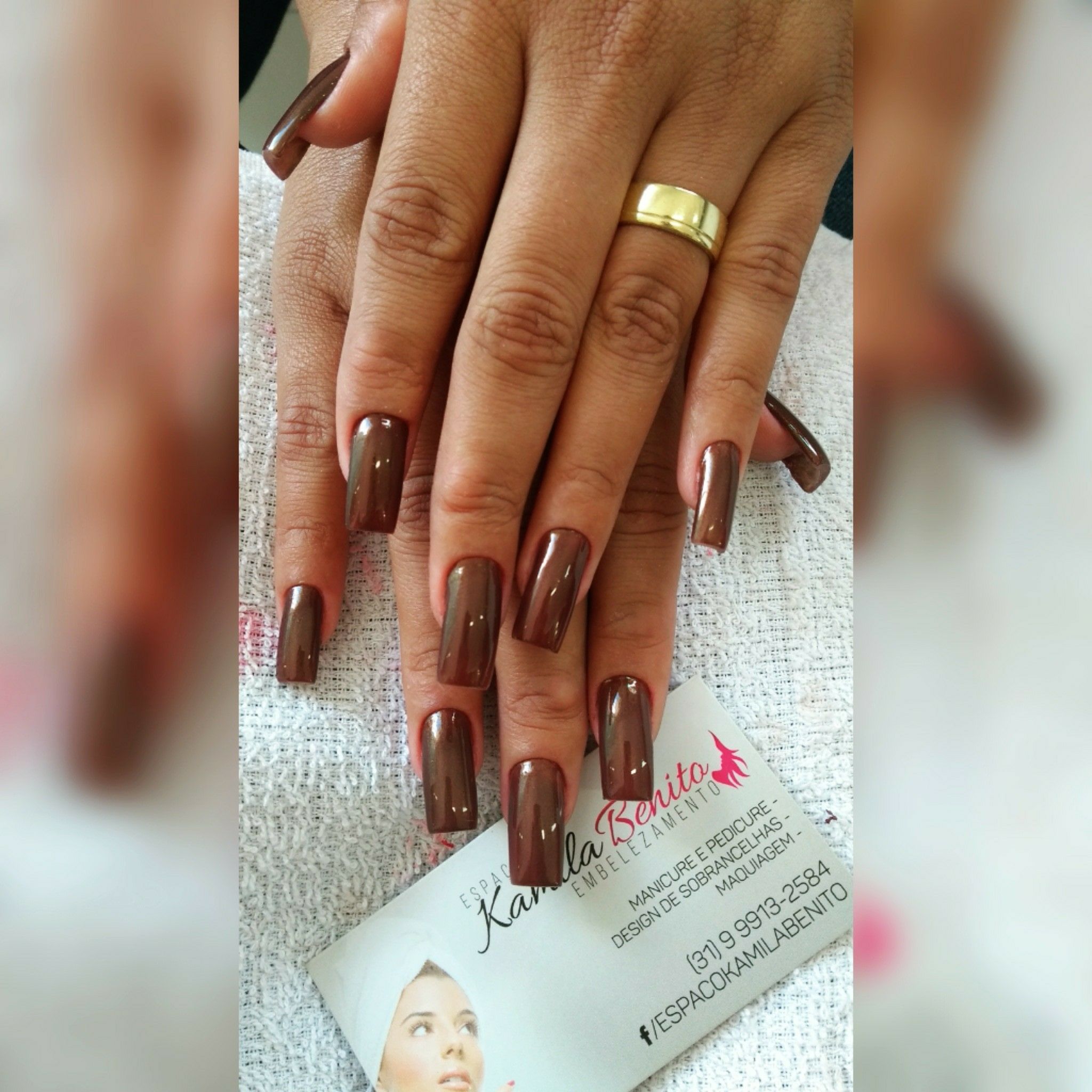 unha manicure e pedicure designer de sobrancelhas maquiador(a)