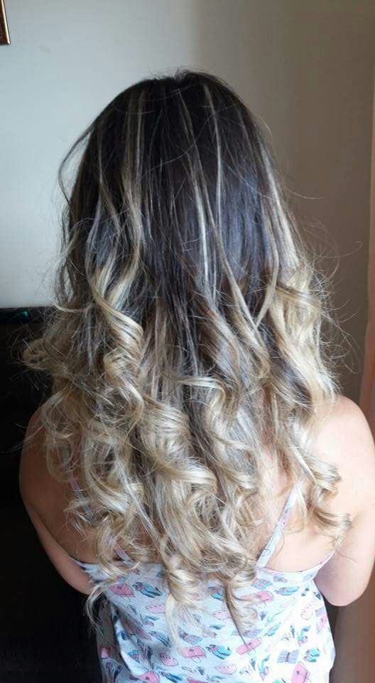 Realizado um hombre hair no tom perola blond.  cabelo cabeleireiro(a)