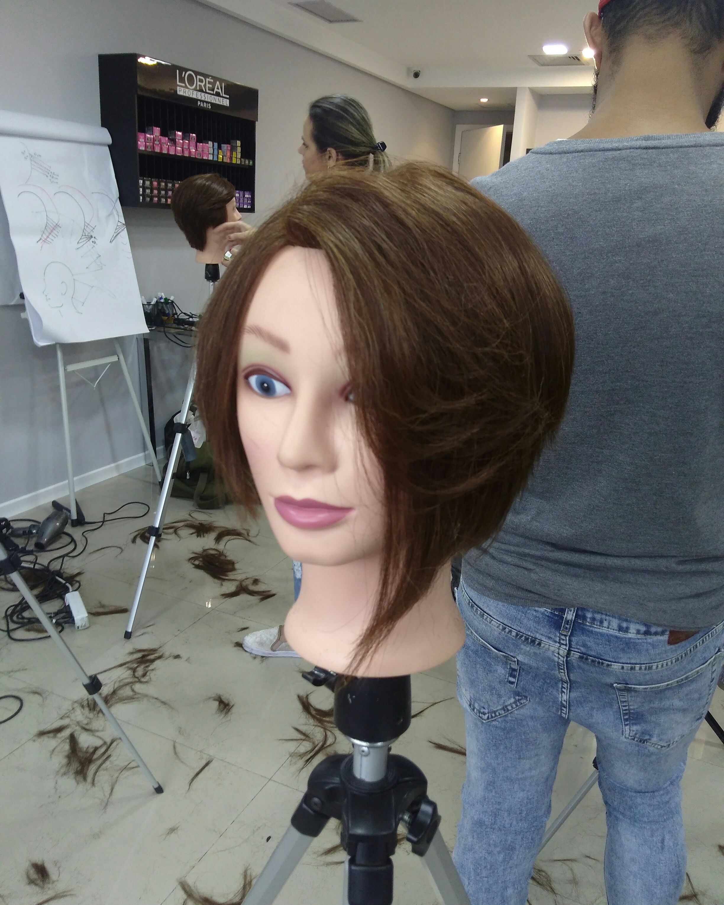 cabeleireiro(a) outros estudante auxiliar administrativo assistente esteticista
