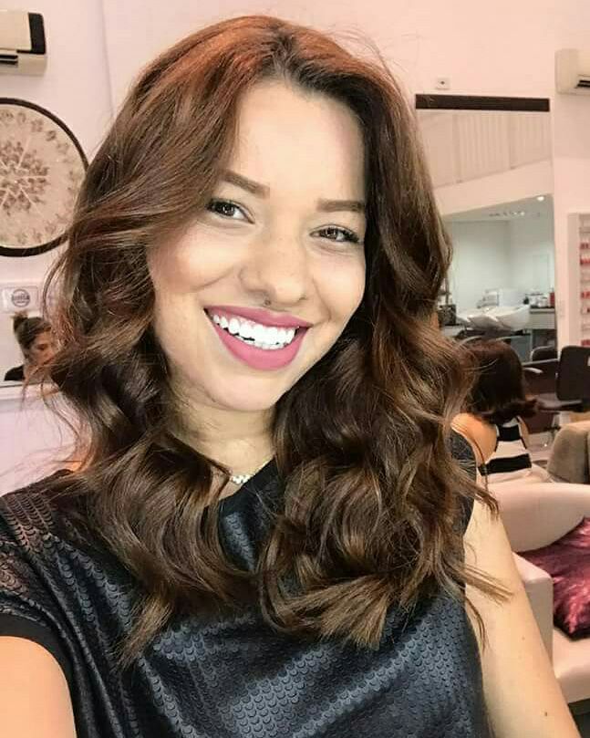 cabeleireiro(a) outros estudante auxiliar administrativo assistente esteticista