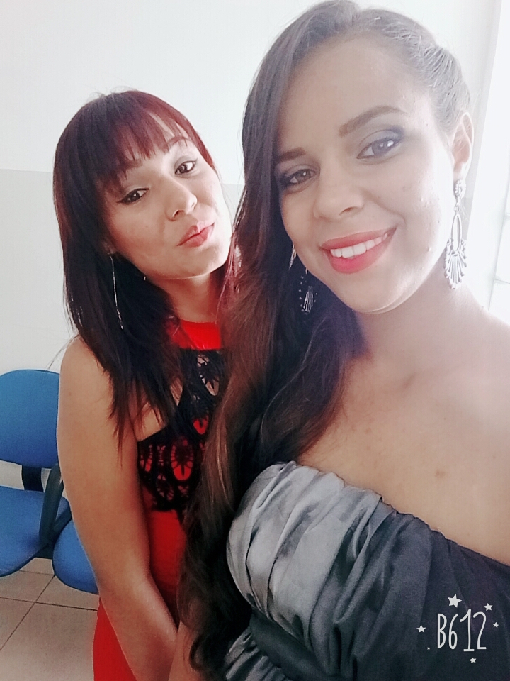 Foi um casamento na Bahia no período do dia.
E fiz uma maquiagem, esfumada com dois tons e uma pequena iluminação na sombrancelha pra não ficar tão pesada devido o horário e a moça gostaria que ficasse com a maquiagem até o horário da recepção que seria às 19:00hrs.
Mais no fim deu certo e ela ficou satisfeita. maquiagem auxiliar de limpeza maquiador(a)