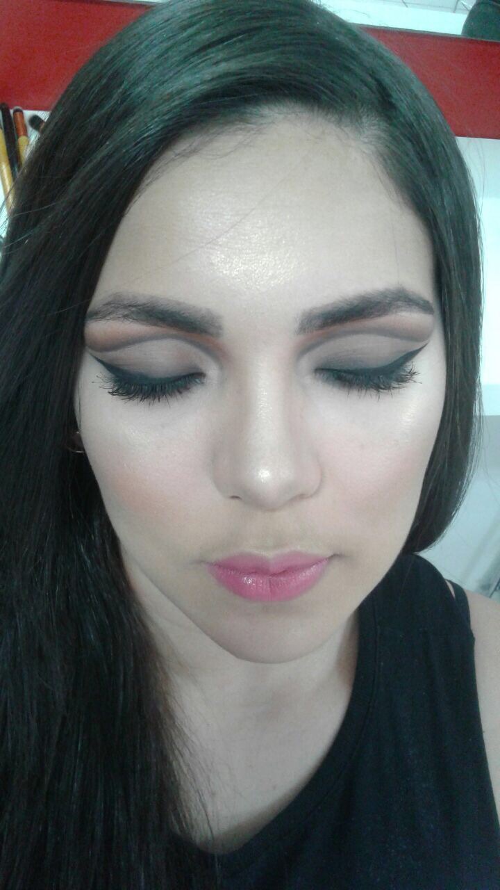 Cut crease aberto opaco maquiagem maquiador(a)