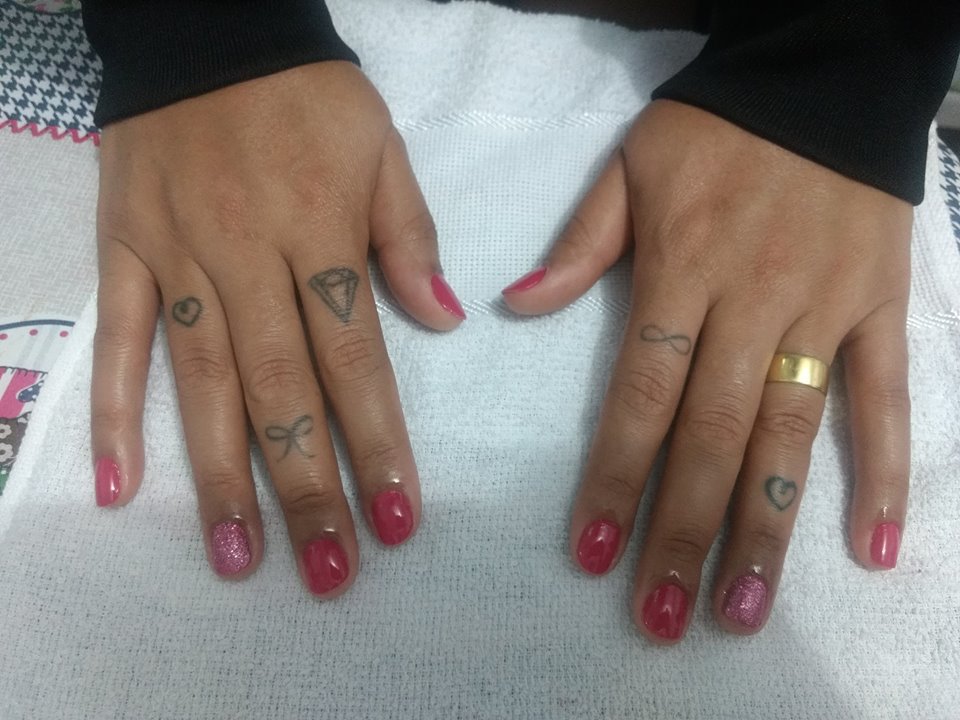 Unhas de diabética. Muito cuidado na remoção de cuticula. unha manicure e pedicure