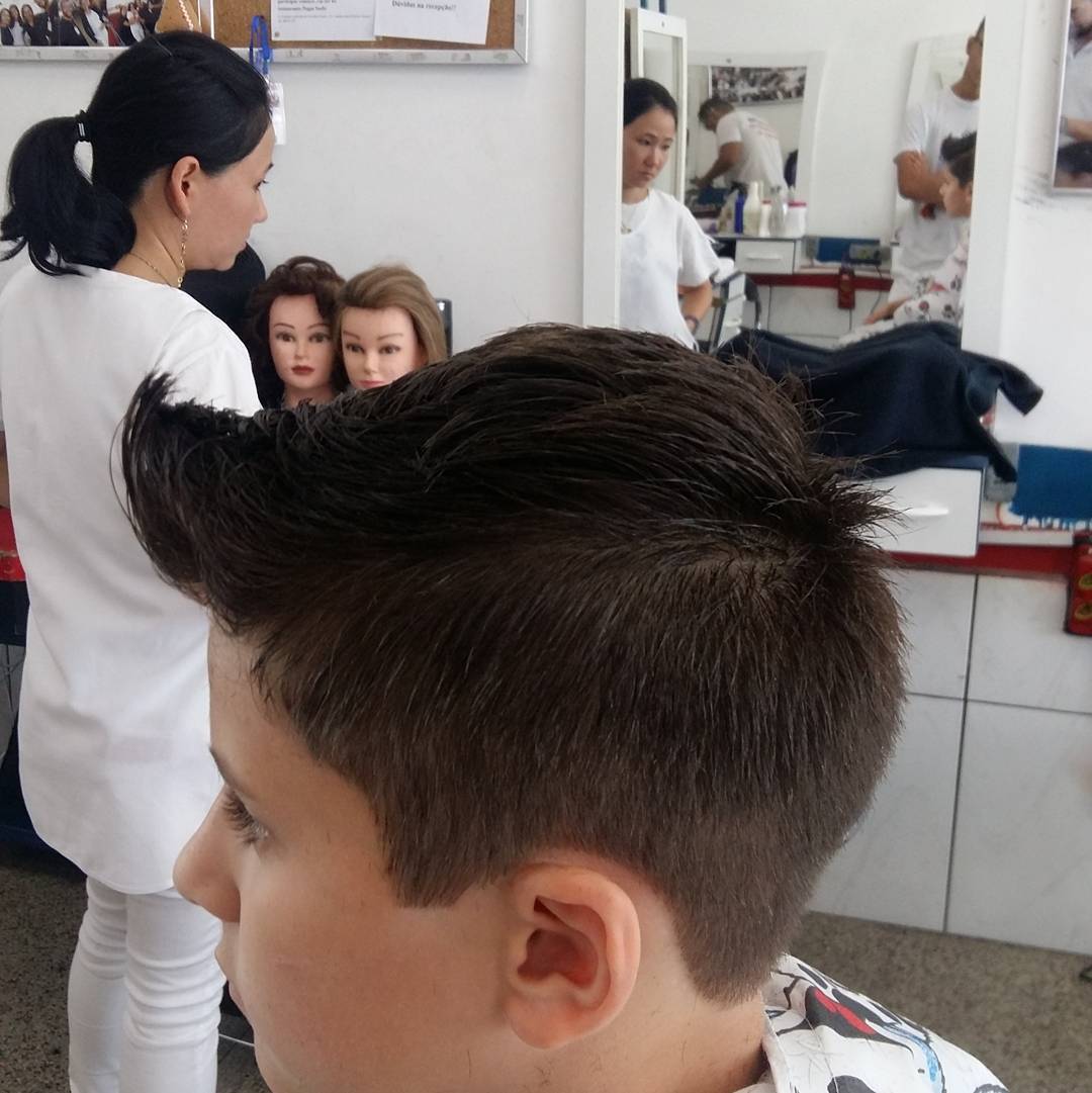 Barbatum Barbearia - Corte de cabelo infantil em 2021 Tendências