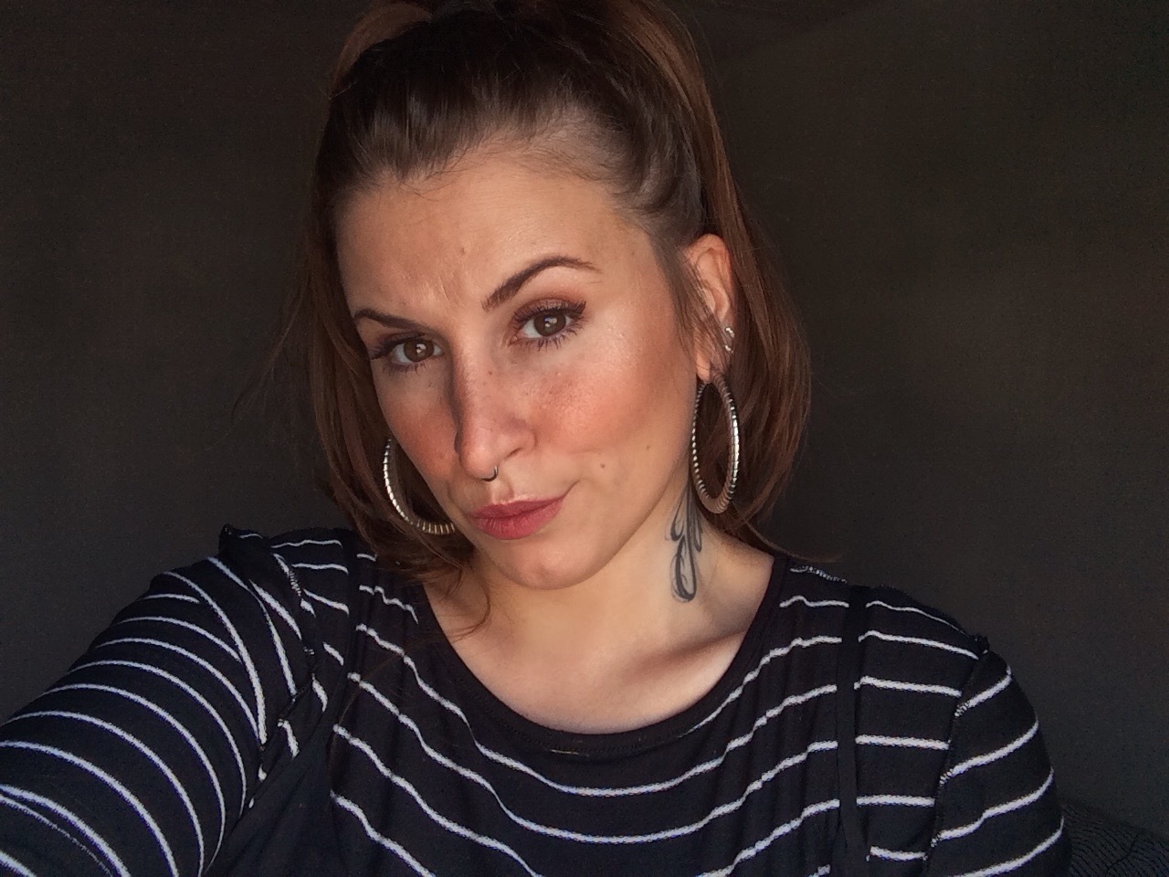 "Make solar e iluminada" - maquiagem básica que valoriza no dia-a-dia 
#makeup #makeuptutorials #makeupbasic maquiagem maquiador(a) stylist / visagista