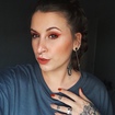make fire - Delineador vermelho com sombra laranja 