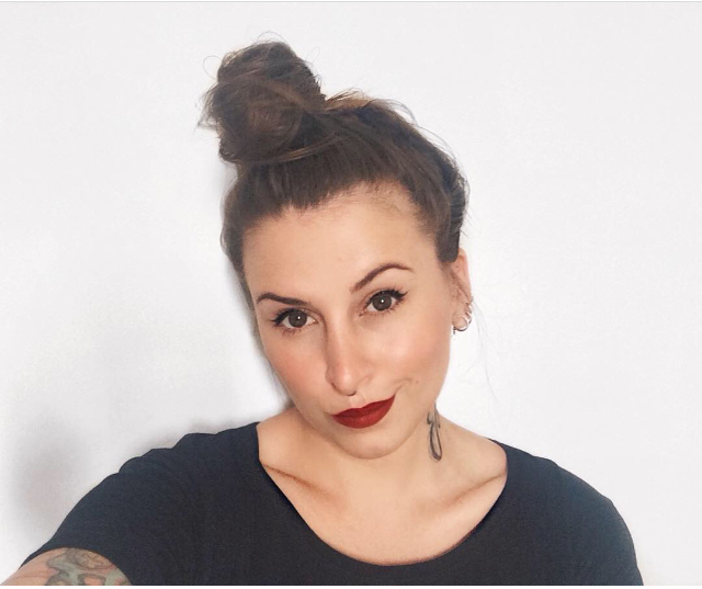 Combinação perfeita delineador + batom vermelho  maquiagem maquiador(a) stylist / visagista