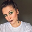 ousada - make verde limão !!! mais cor por favor 