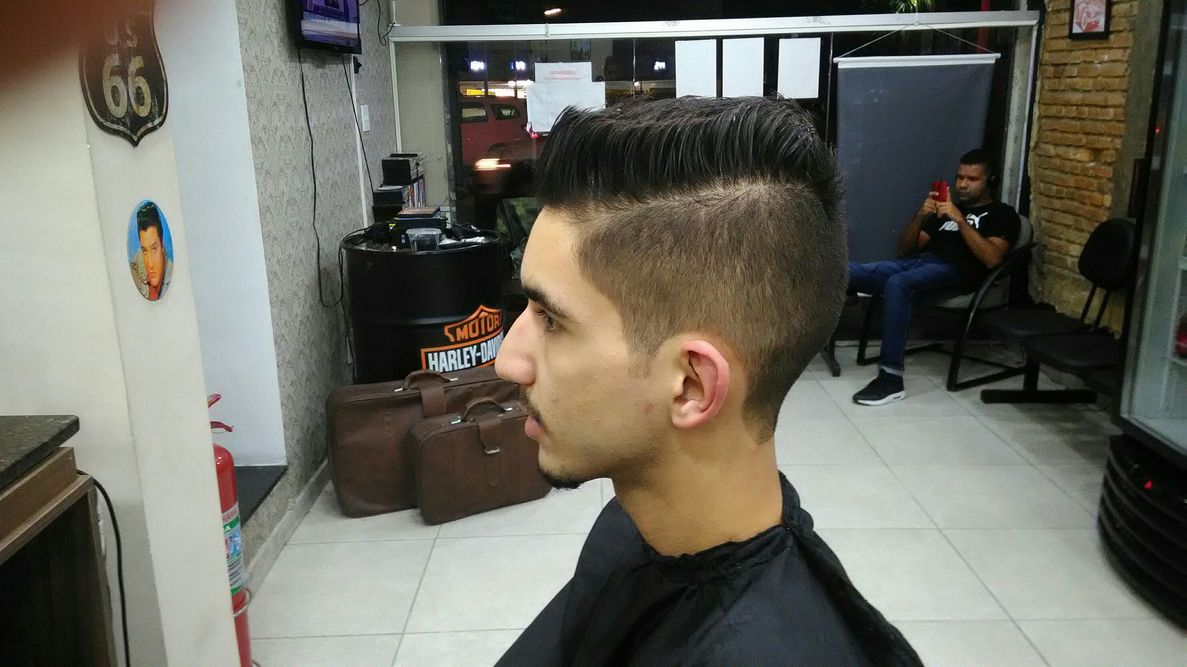 Corte Degrade um maxxbarber76 cabelo barbeiro(a) barbeiro(a) barbeiro(a) barbeiro(a)