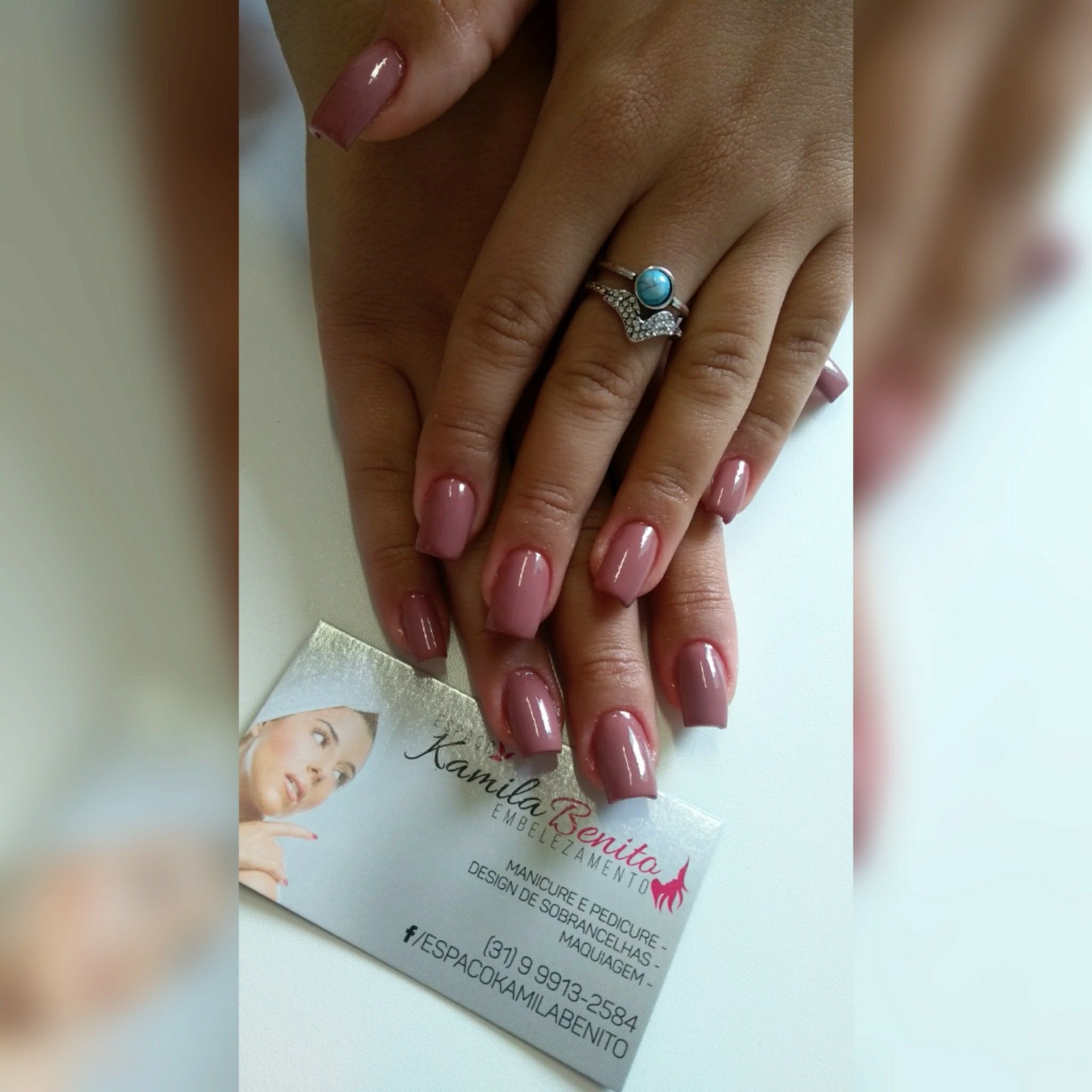 unha manicure e pedicure designer de sobrancelhas maquiador(a)