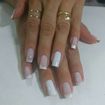 Unhas delicadas e charmosa francesinha sorriso top