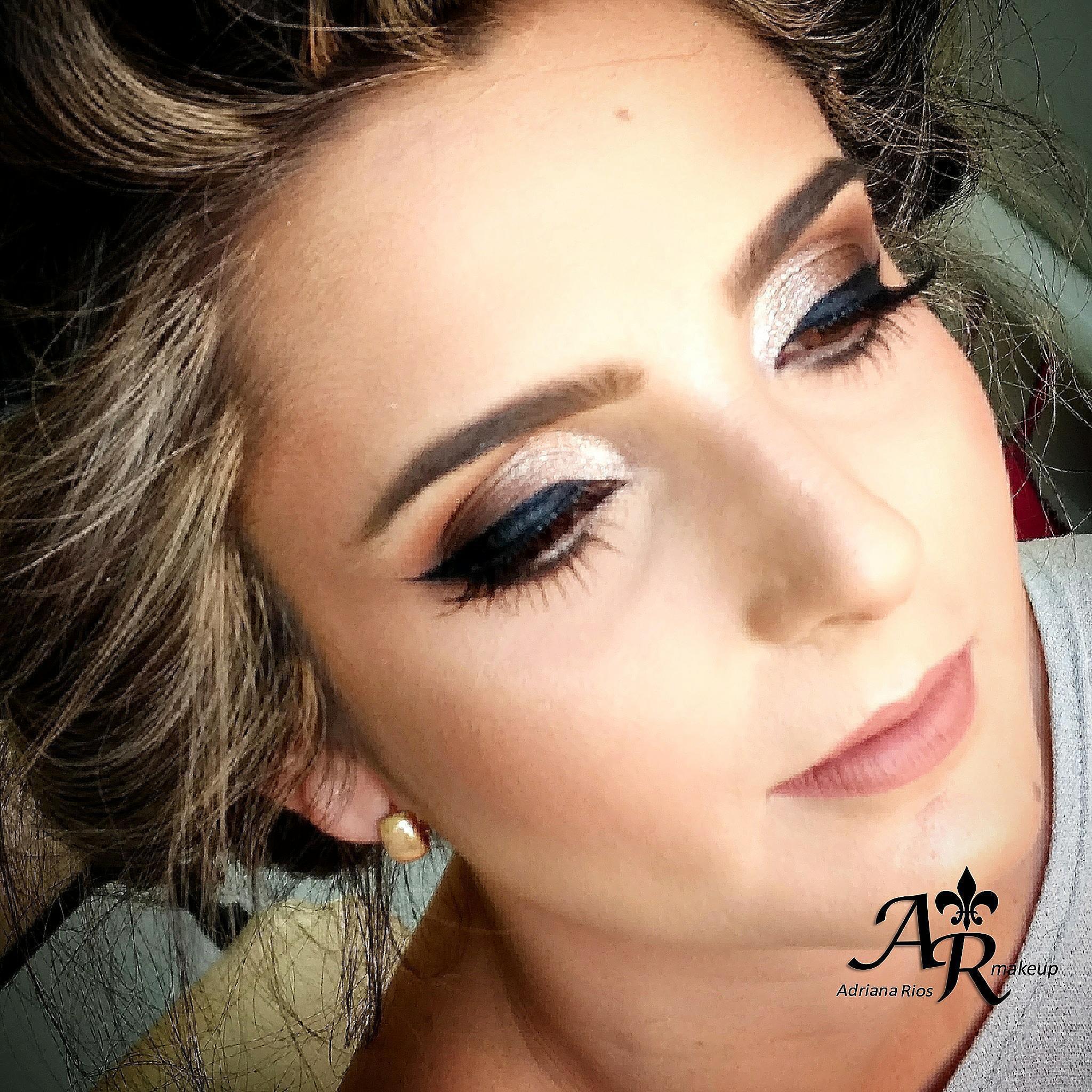 #noiva #maquiagem #madrinhadecasamento #maquiagemnoiva #maquiagemmadrinha #formanda maquiagem maquiador(a) designer de sobrancelhas