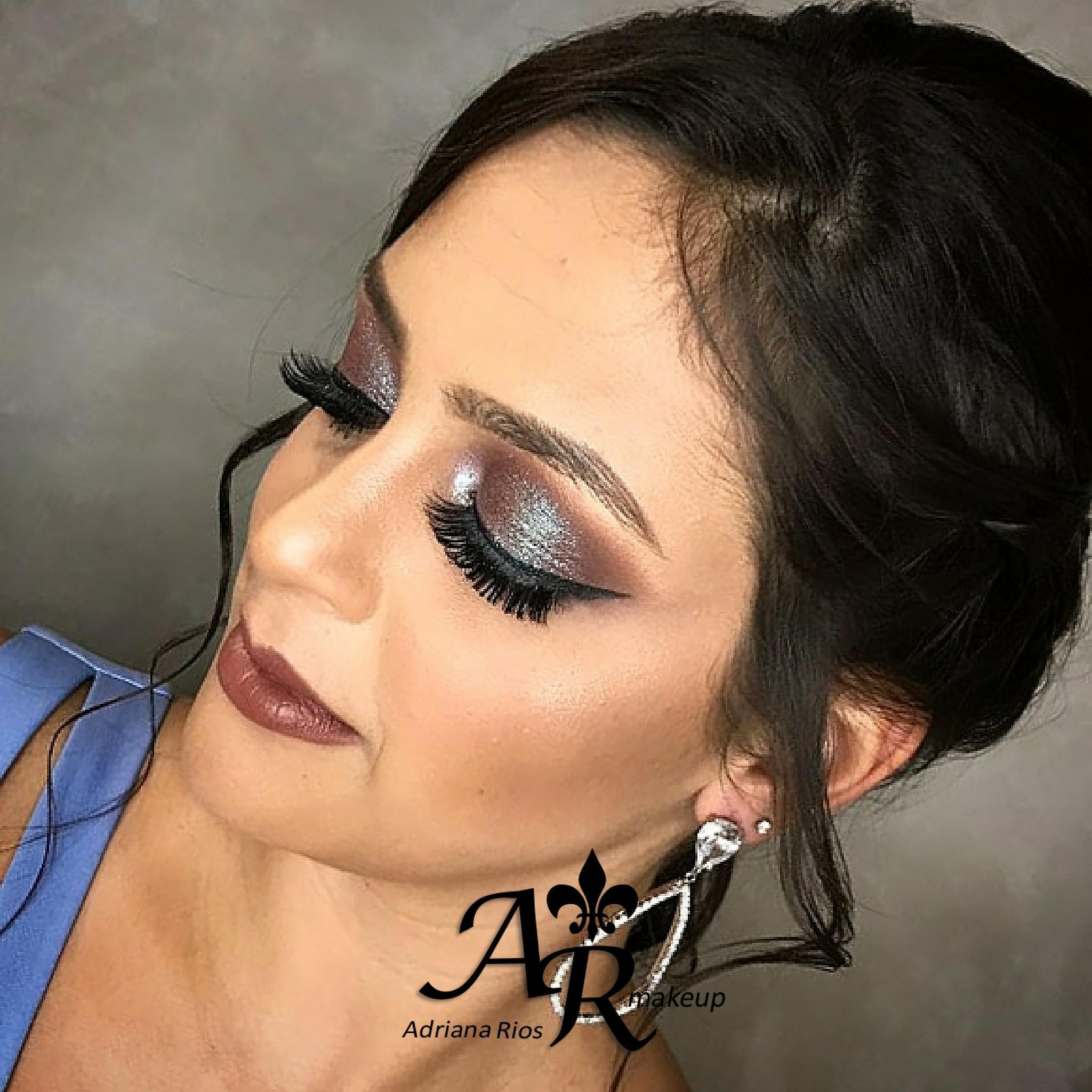 #noiva #maquiagem #madrinhadecasamento #maquiagemnoiva #maquiagemmadrinha #formanda maquiagem maquiador(a) designer de sobrancelhas