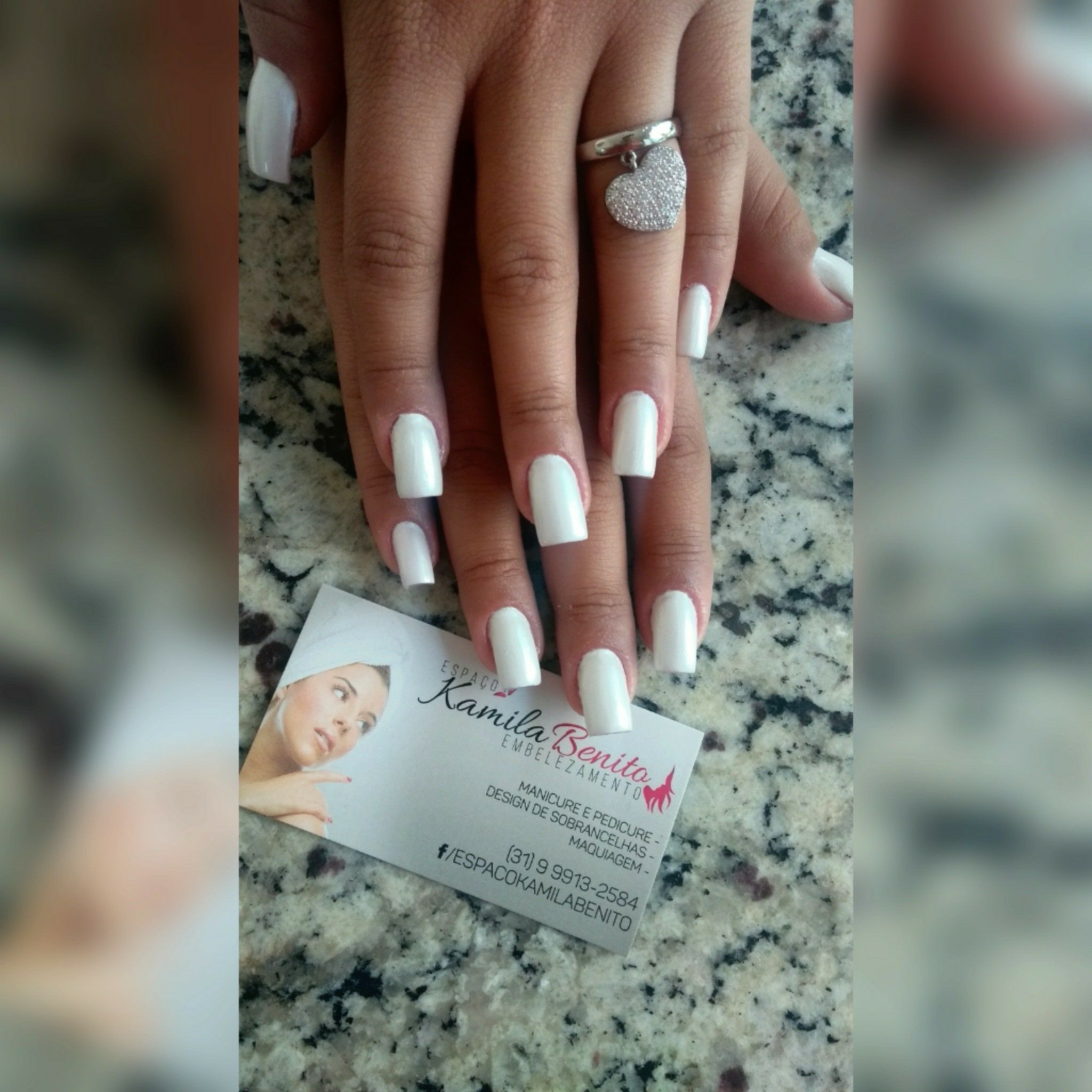 unha manicure e pedicure designer de sobrancelhas maquiador(a)