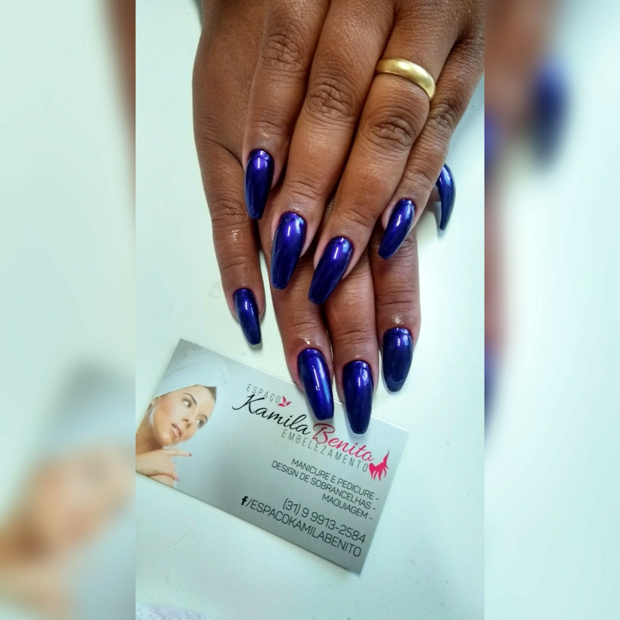 unha manicure e pedicure designer de sobrancelhas maquiador(a)