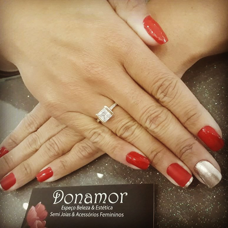 unha manicure e pedicure
