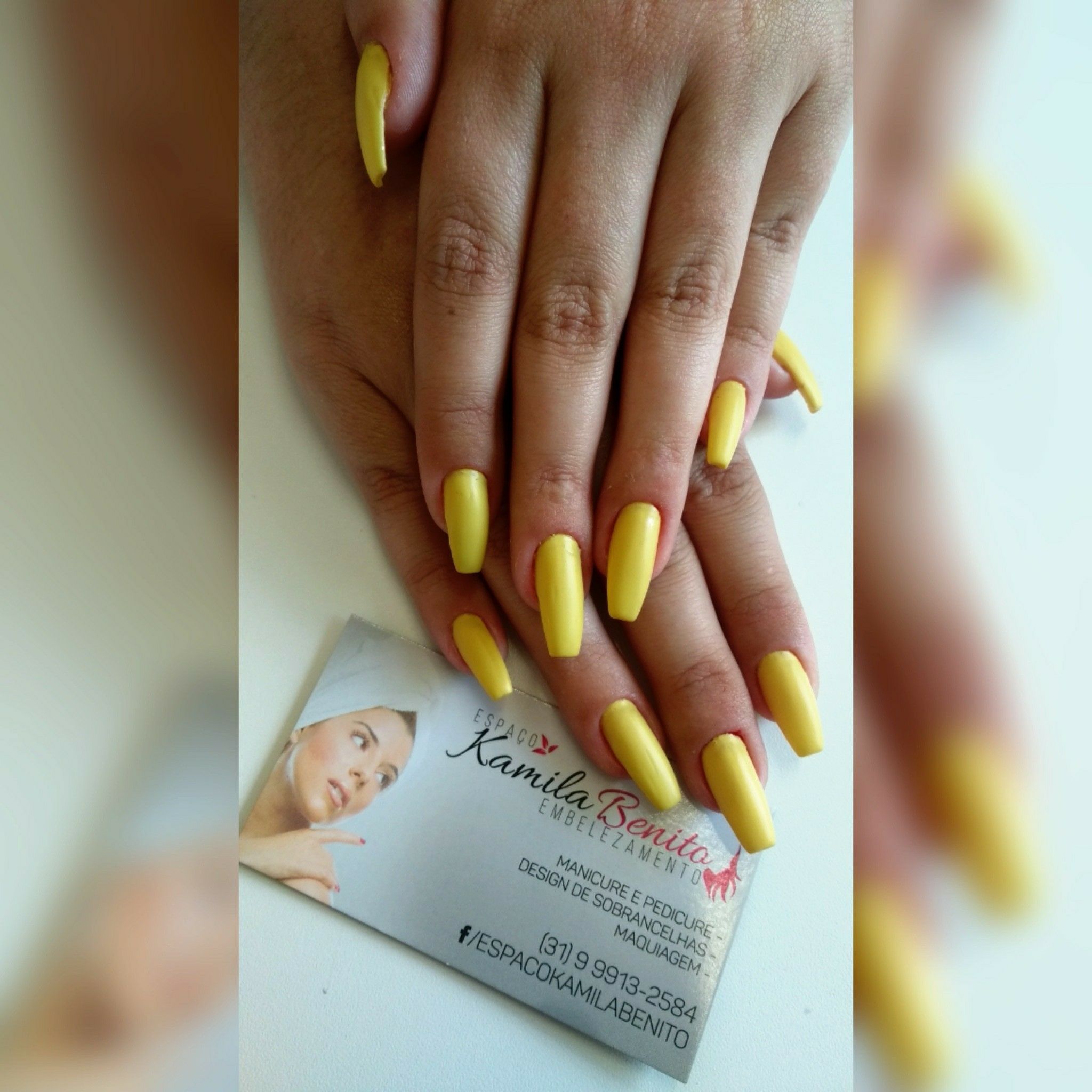 unha manicure e pedicure designer de sobrancelhas maquiador(a)