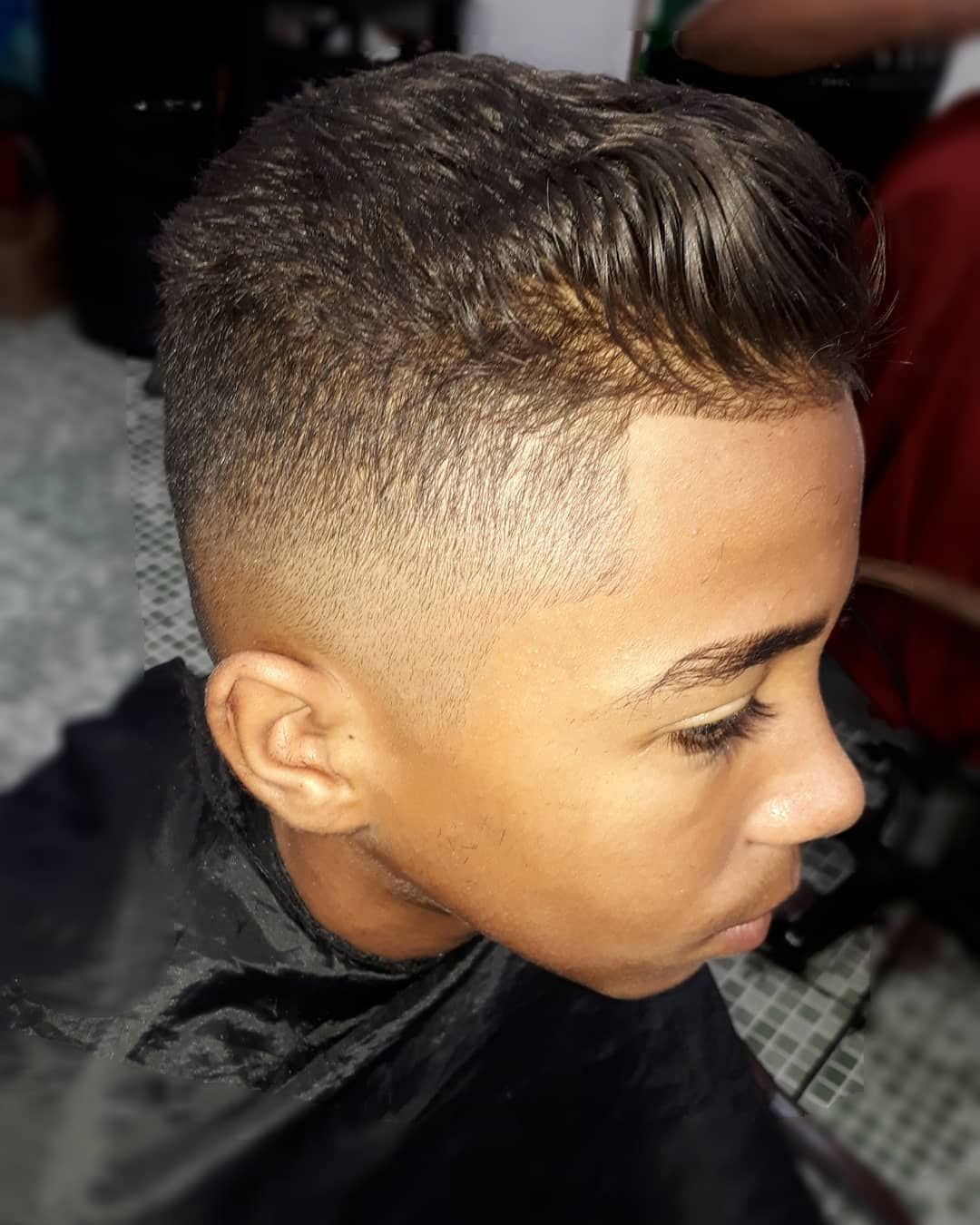 Corte infantil cabelo barbeiro(a) barbeiro(a) barbeiro(a) barbeiro(a) barbeiro(a) cabeleireiro(a) barbeiro(a)