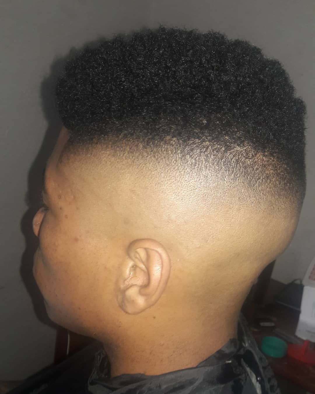 cabelo barbeiro(a) barbeiro(a) barbeiro(a) barbeiro(a) barbeiro(a) cabeleireiro(a) barbeiro(a)