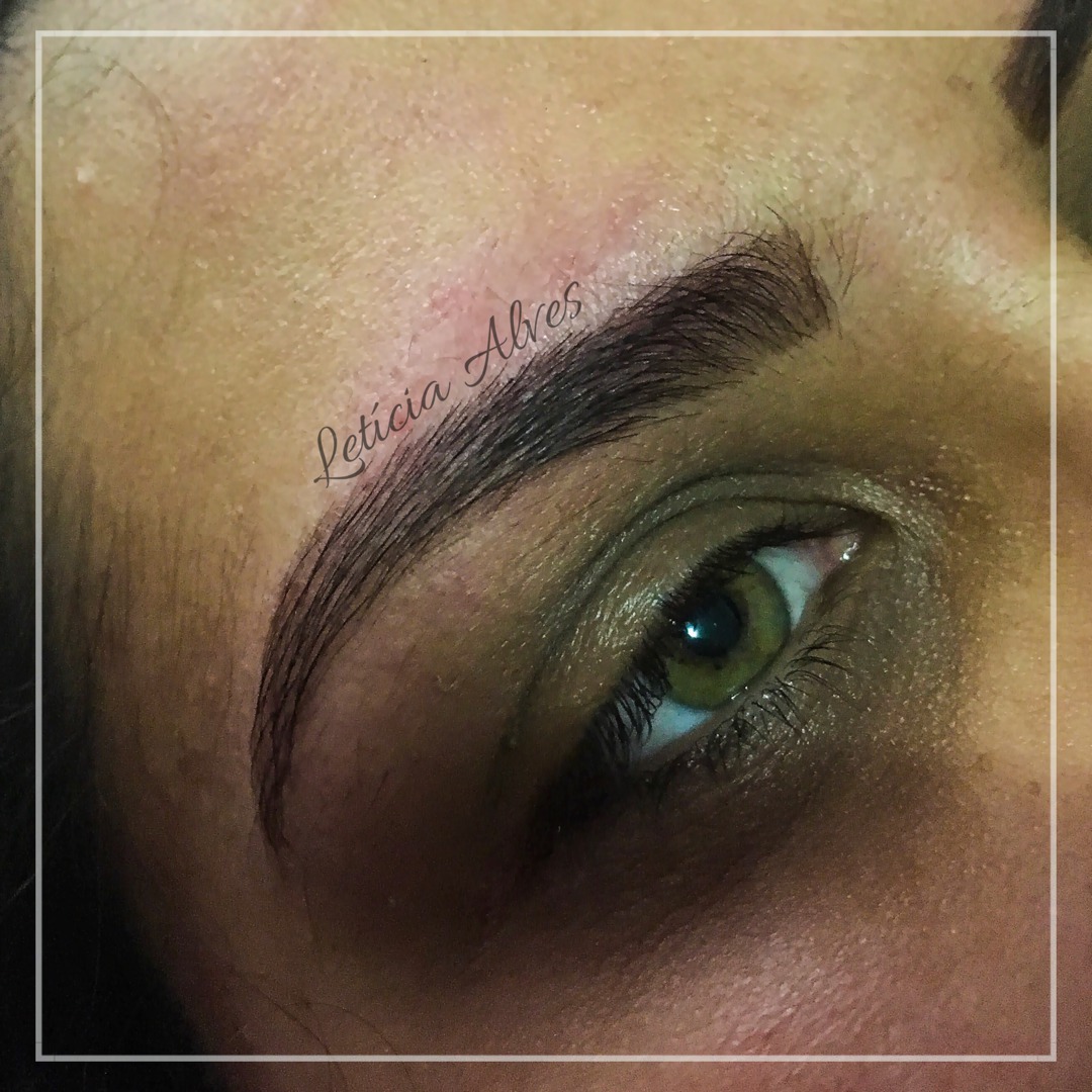 Design + correção com henna ✨ estética designer de sobrancelhas maquiador(a)