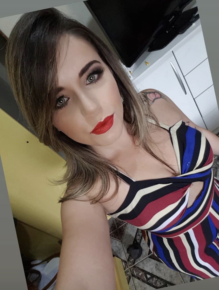 #maquiagemprofissional #make #makeup #maquiagem #peleperfeita #maccosmetics maquiagem maquiador(a) designer de sobrancelhas