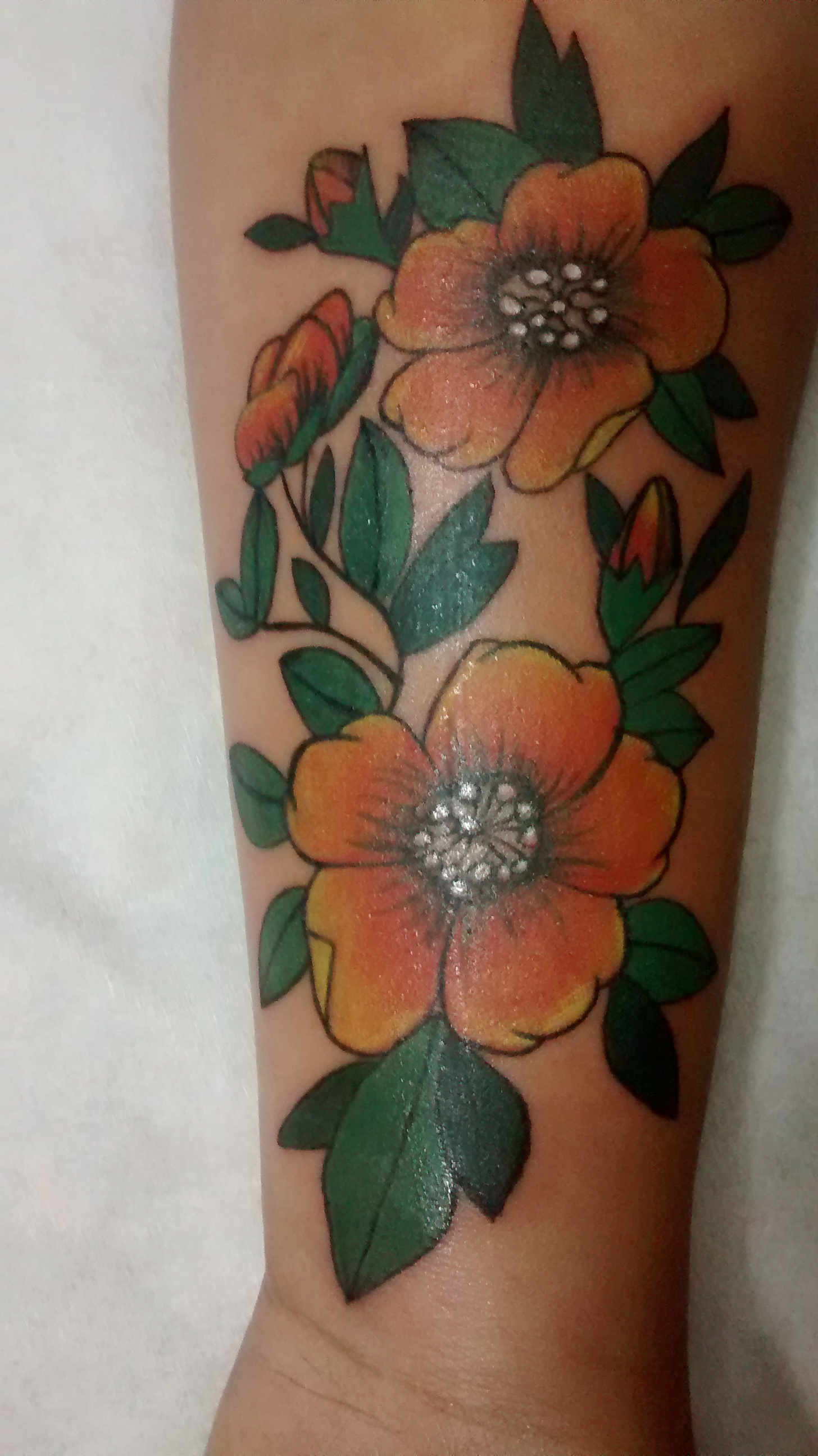 Tattoo Flores - por Daniele Brunelli
@danielebrunelli.tattoo
 #tattoogirls #tattoo #ink #artenapele #tattooink #tattooinked #tattoopiracicaba #tattoomasculina #instaart #tattooart #bodyart #instatattoo #tattoobrasil #tattoolife #tattoolove #piracicaba #piracicabatattoo #tattooed #tattooflores #tattooflowers #tattoofeminina
 outros empresário(a) micropigmentador(a)