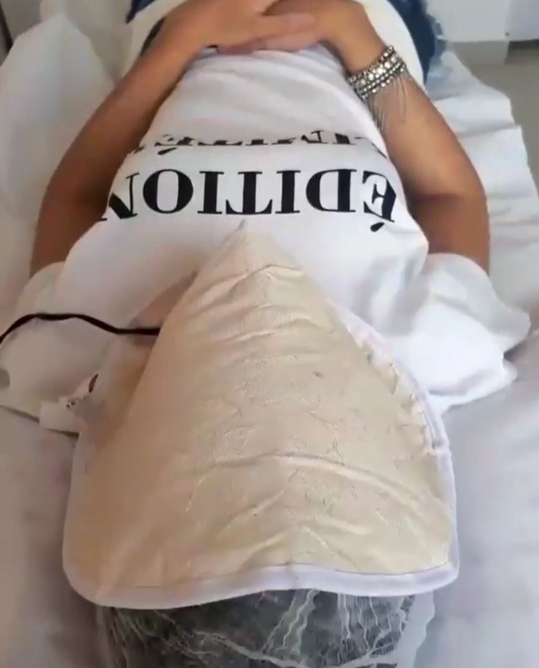 Limpeza de Pele. estética esteticista recepcionista promotor(a) de vendas vendedor(a)