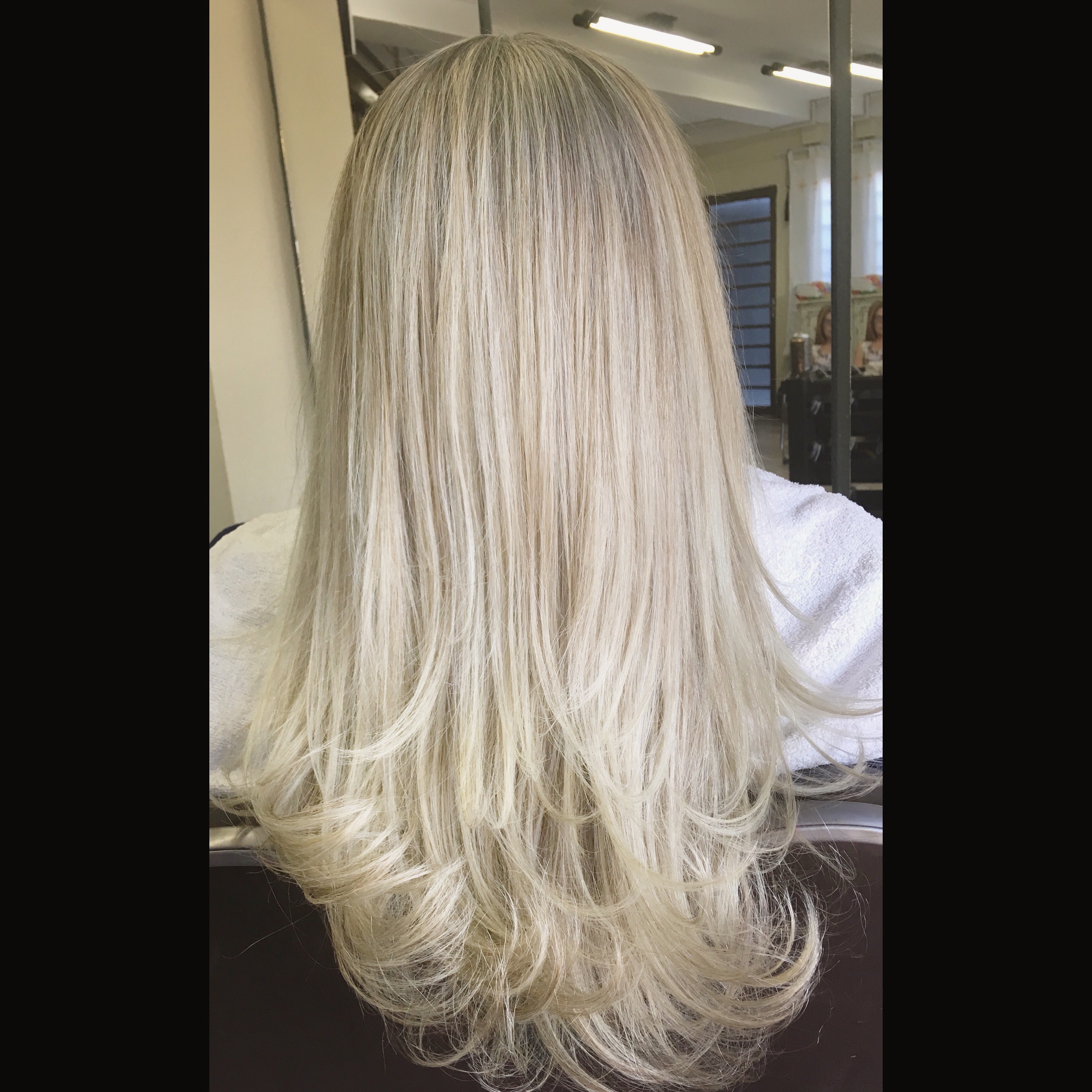 Micro mechas loiro champanhe  cabelo cabeleireiro(a)