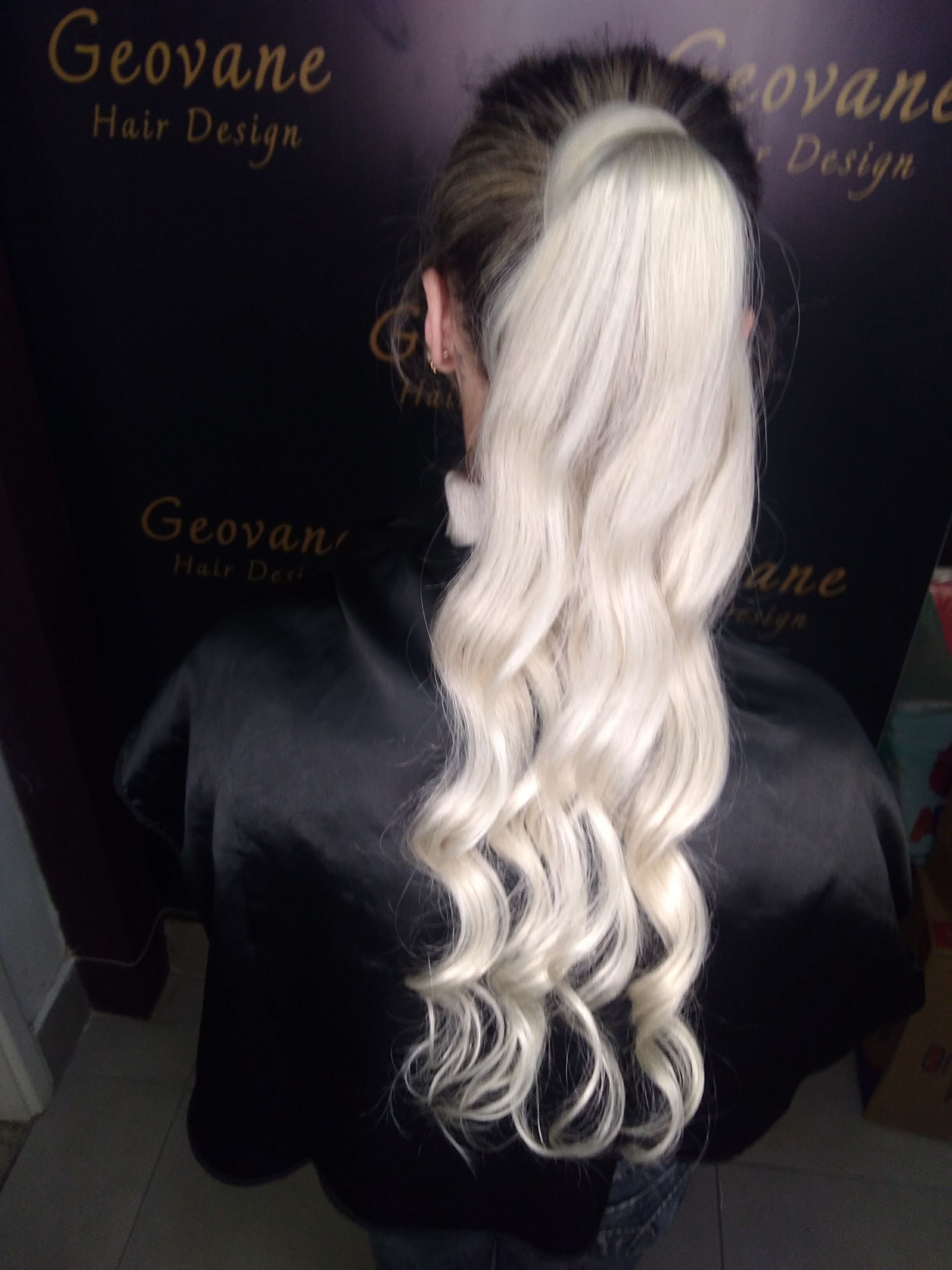 cabelo cabeleireiro(a) outros estudante auxiliar administrativo assistente esteticista