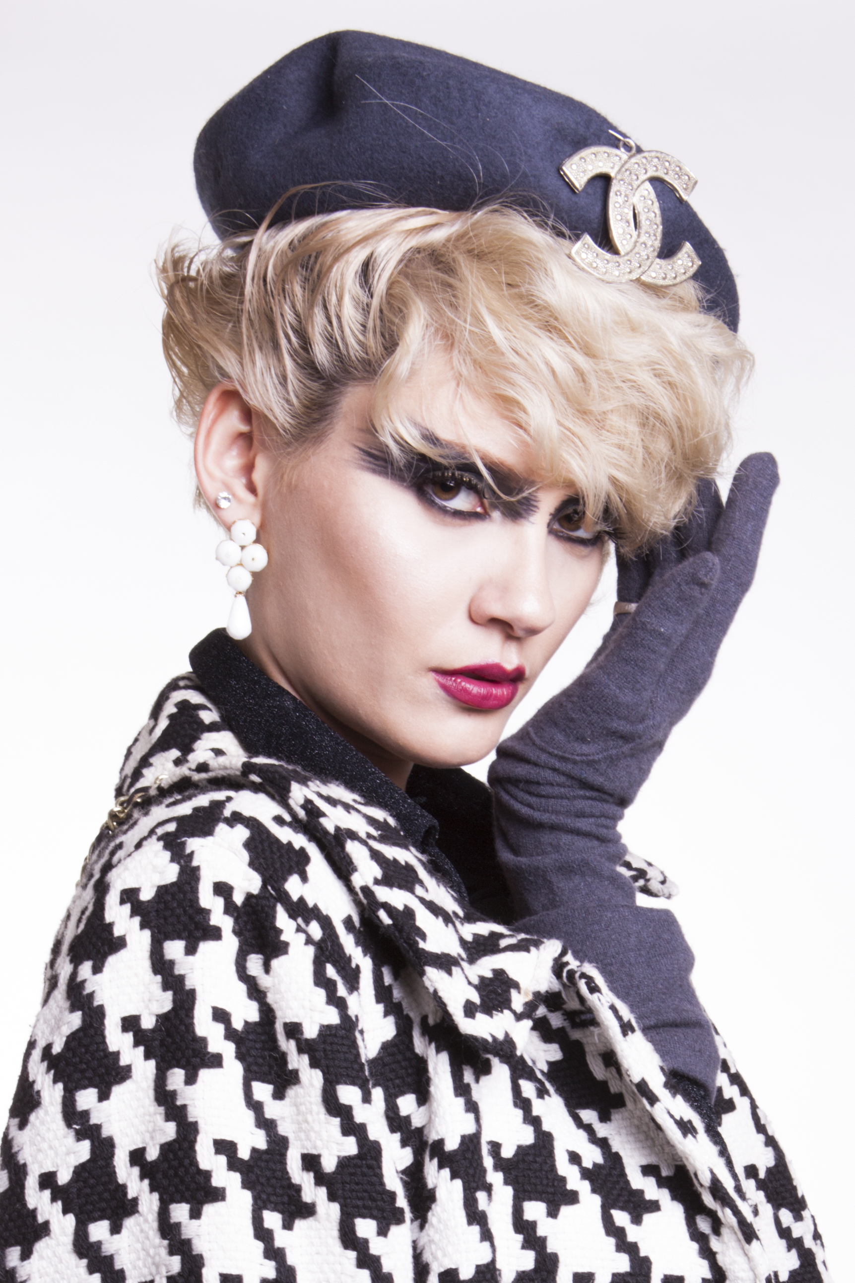 Editorial Coco Chanel maquiagem maquiador(a) assistente maquiador(a)