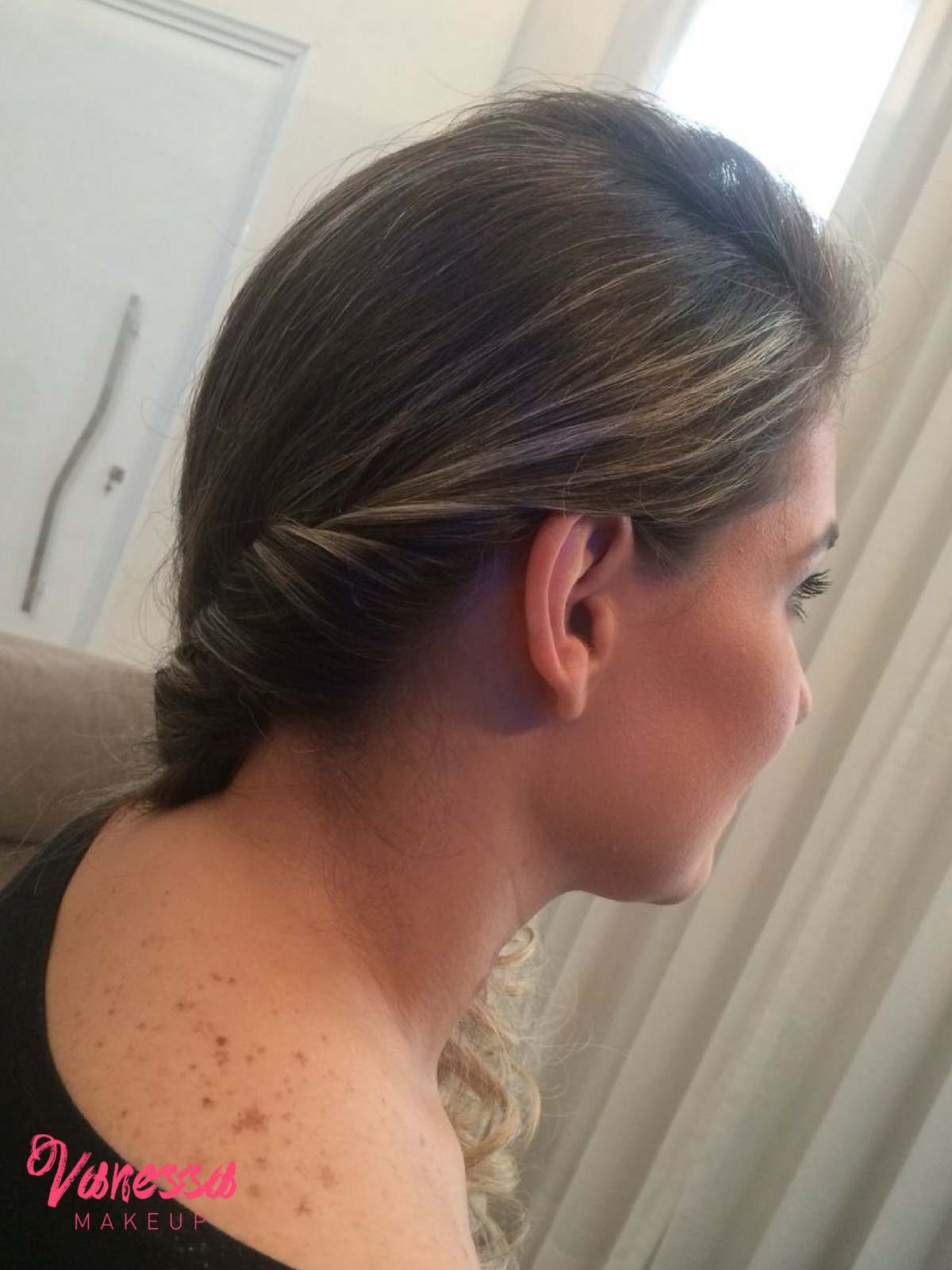 Preso na lateral cabelo maquiador(a)