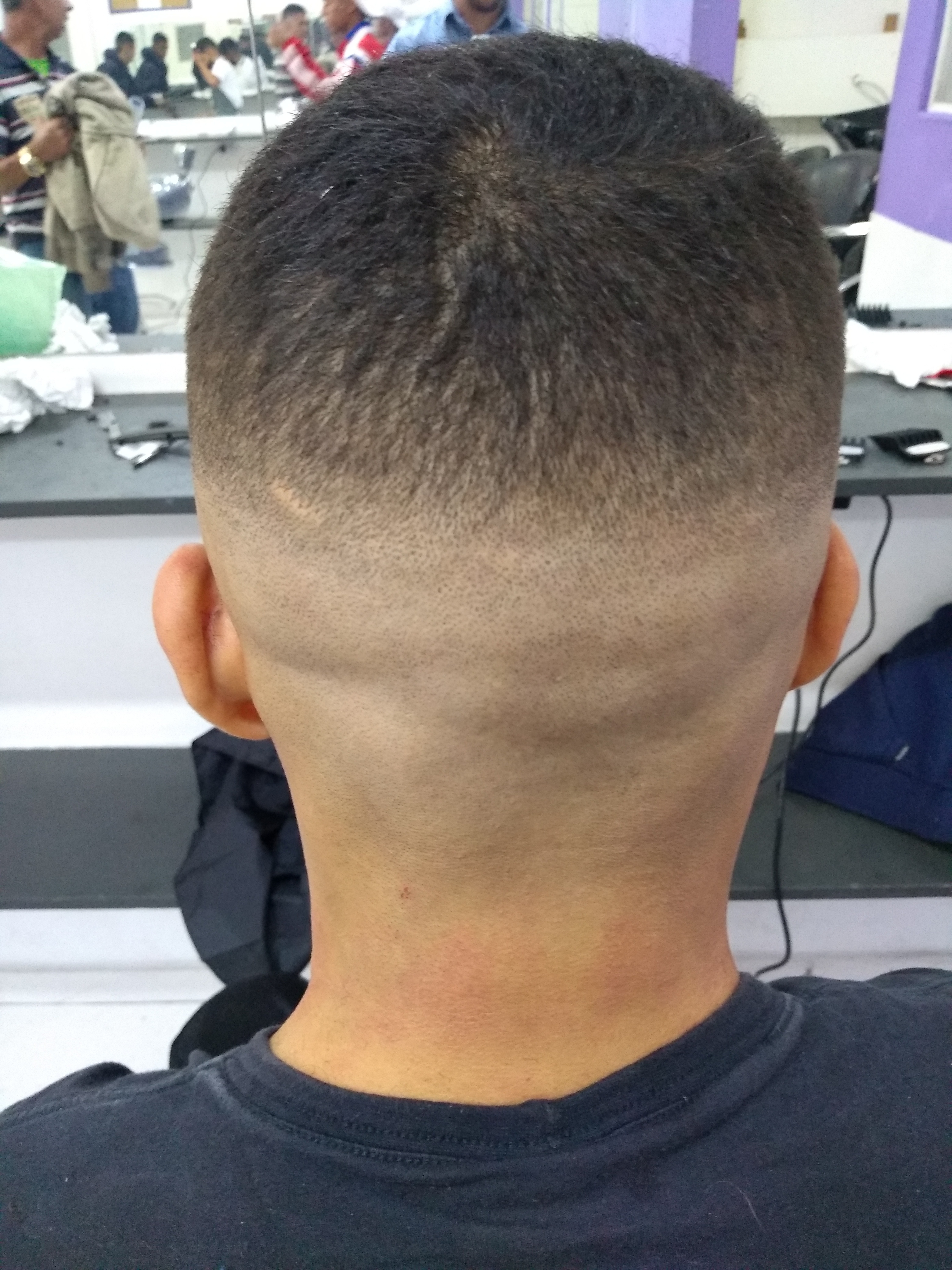 Foto: Corte disfarçado feito por mim, navalhado.