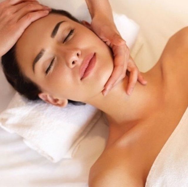 Limpeza de Pele com Peeling de diamante! #belezasemidade #limpezadepele estética esteticista dermopigmentador(a) designer de sobrancelhas micropigmentador(a)