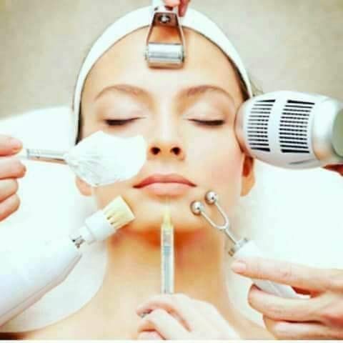 Microagulhamento, trazendo uma renovação celular mais intensa, suscitando as linhas de expressões,  clareando a pele.
#microagulhamento #dermaroller #vitaminac #hialuronico estética esteticista dermopigmentador(a) designer de sobrancelhas micropigmentador(a)