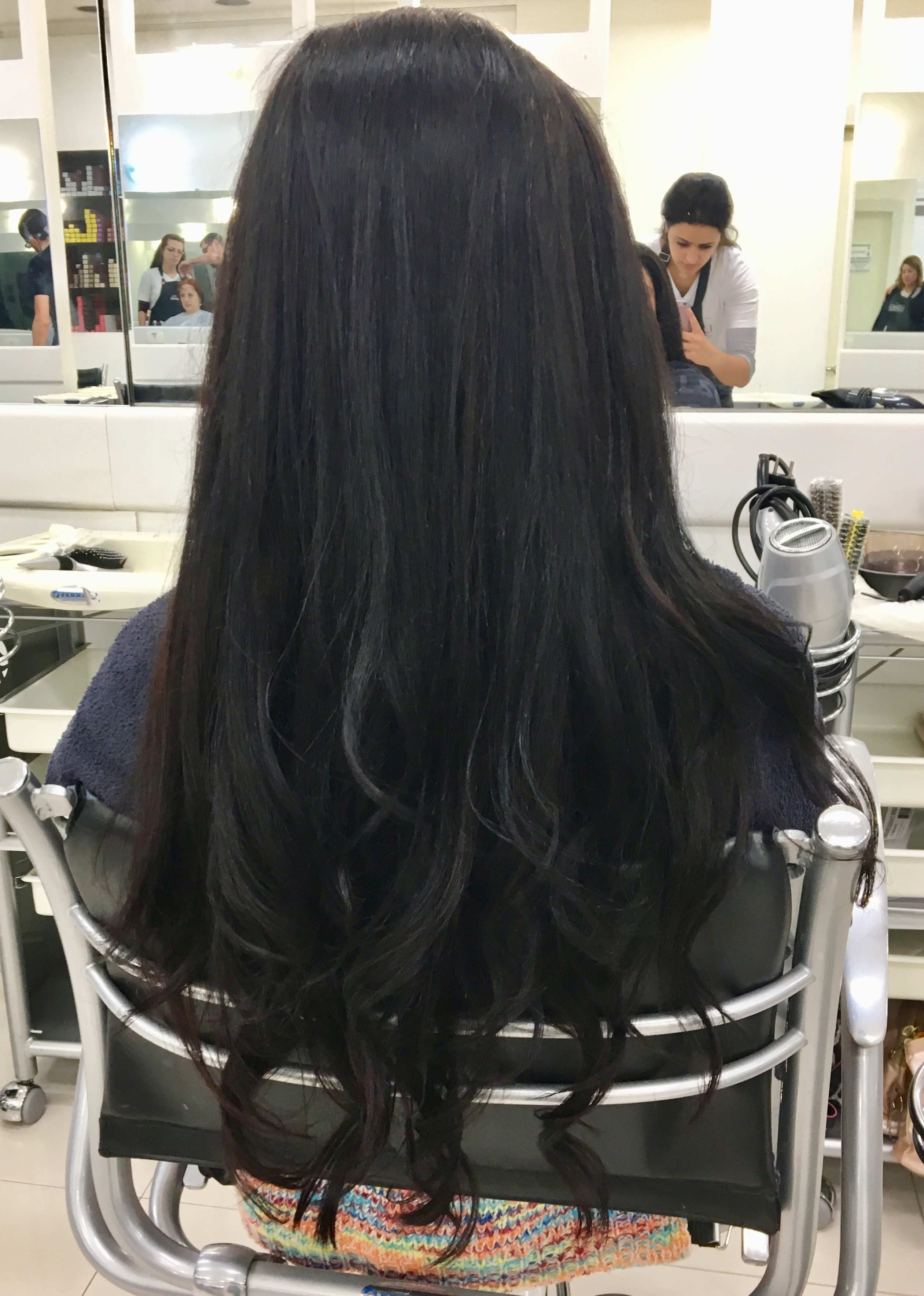 Tratamento Pro Fiber e finalização com escova modelada nas pontas. cabelo cabeleireiro(a) auxiliar cabeleireiro(a)