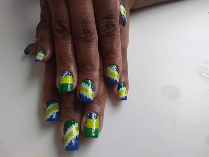 Unha porcelana unha manicure e pedicure depilador(a) designer de sobrancelhas micropigmentador(a)