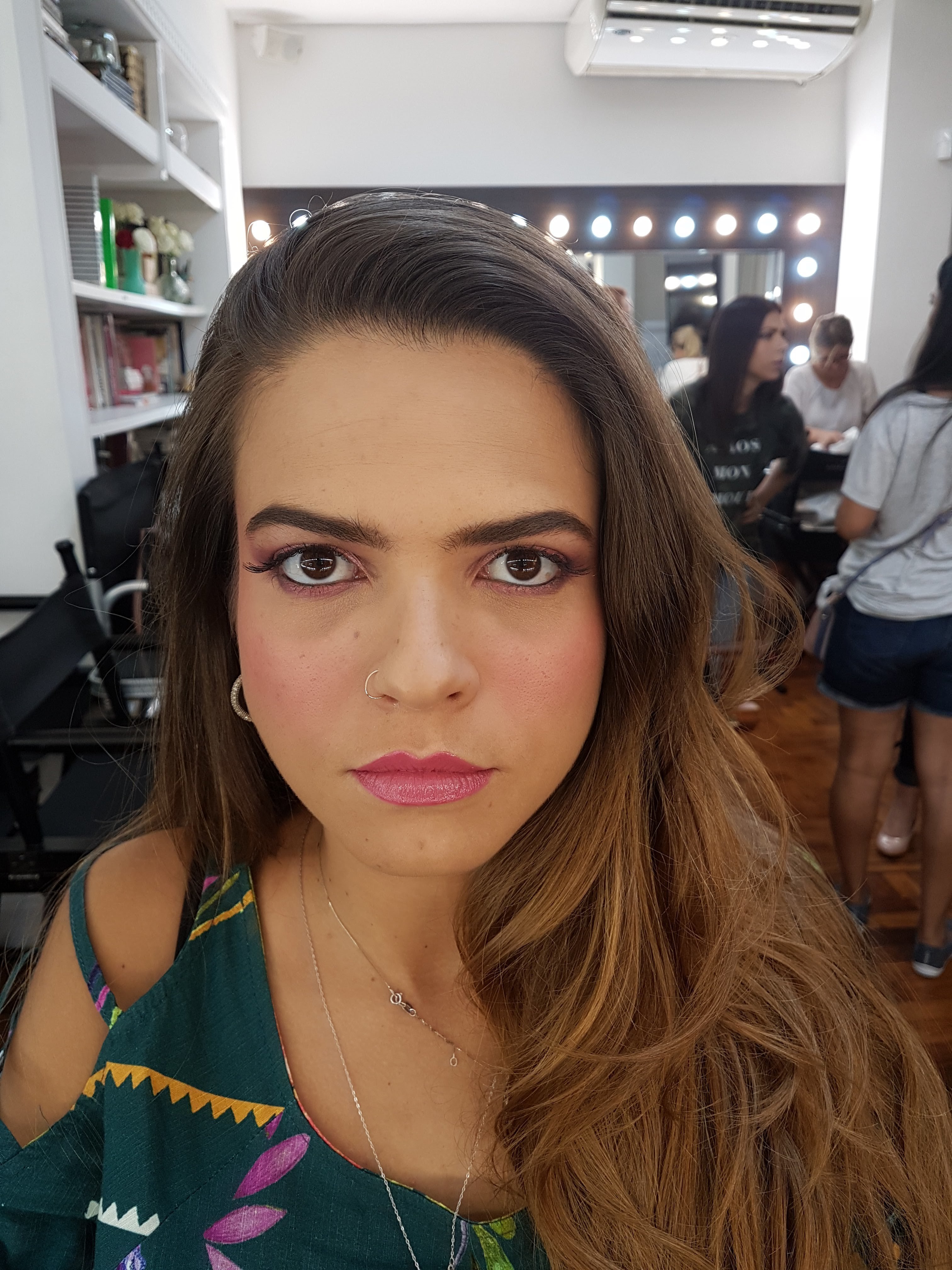 #maquiagem #make #batom #maquiagemx #maquiagembrasil #tutorial #loucaspormaquiagem #universodamaquiagem_oficial #auroramakeup #maquiadora #cabelo #pausaparafeminices #beleza #maquiagembrasill #unhas #vegas_nay #brian_champagne #maquillaje #videos #maquiagemprofissional #laurag_143 #makeupaddict #cabelos #makeupartistsworldwide #dressyourface #norvina  #hudabeauty #liveglam maquiagem maquiador(a)