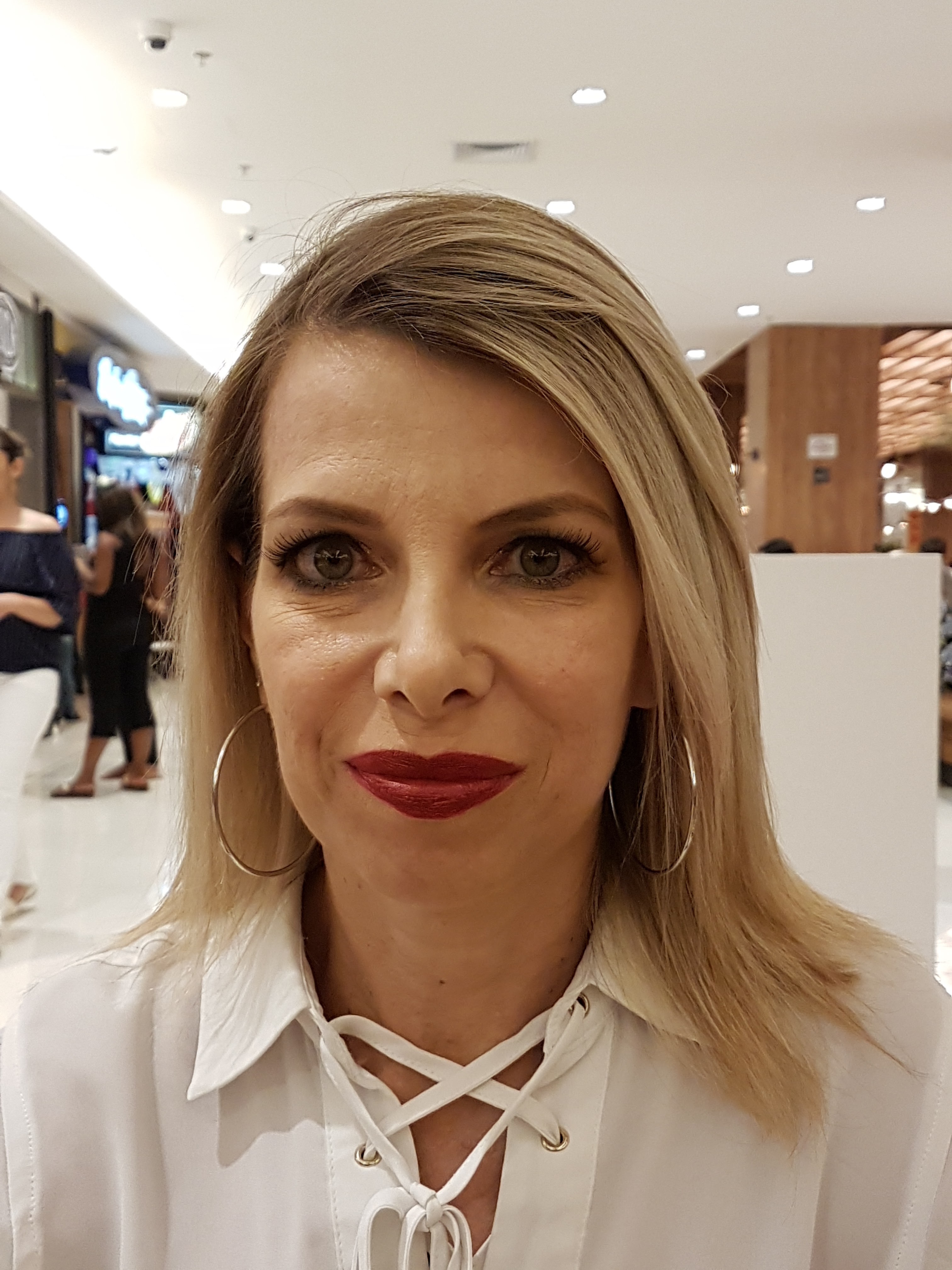 #makeup #maquiagem #make #batom #maquiagemx #maquiagembrasil #tutorial #loucaspormaquiagem #universodamaquiagem_oficial #auroramakeup #maquiadora #cabelo #pausaparafeminices #beleza #maquiagembrasill #unhas #vegas_nay #brian_champagne #maquillaje #videos #maquiagemprofissional #laurag_143 #makeupaddict #cabelos #makeupartistsworldwide #dressyourface #norvina  #hudabeauty #liveglam maquiagem maquiador(a)