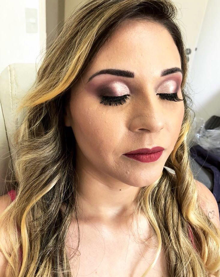 Noiva
#makeup #maquiagem #noiva #make #mac #maquiadora maquiagem maquiador(a) designer de sobrancelhas