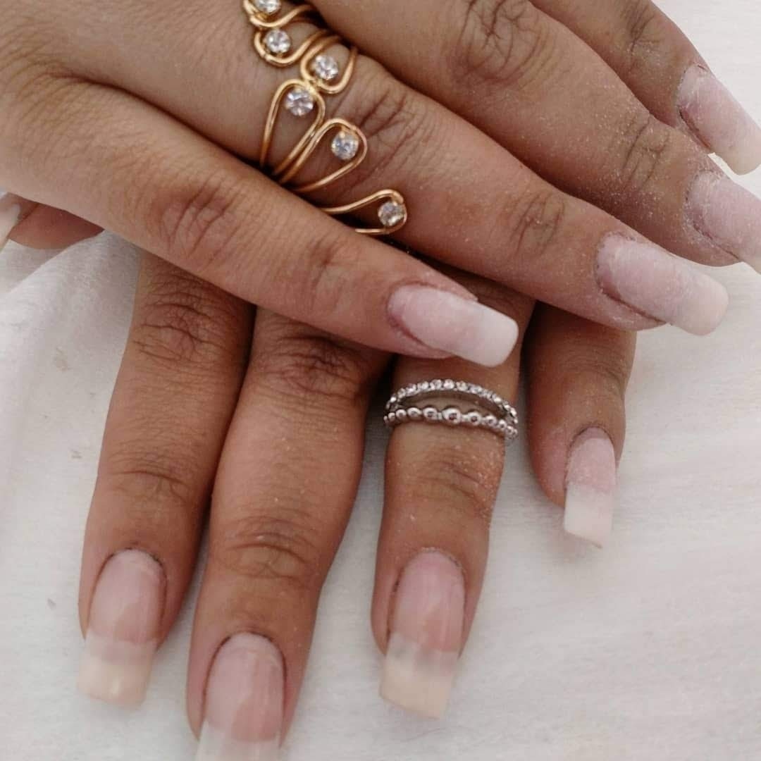 Manutenção com 20 dias após a colocação.

#alongamentodeunha #unhasdegel #tip #natural unha manicure e pedicure