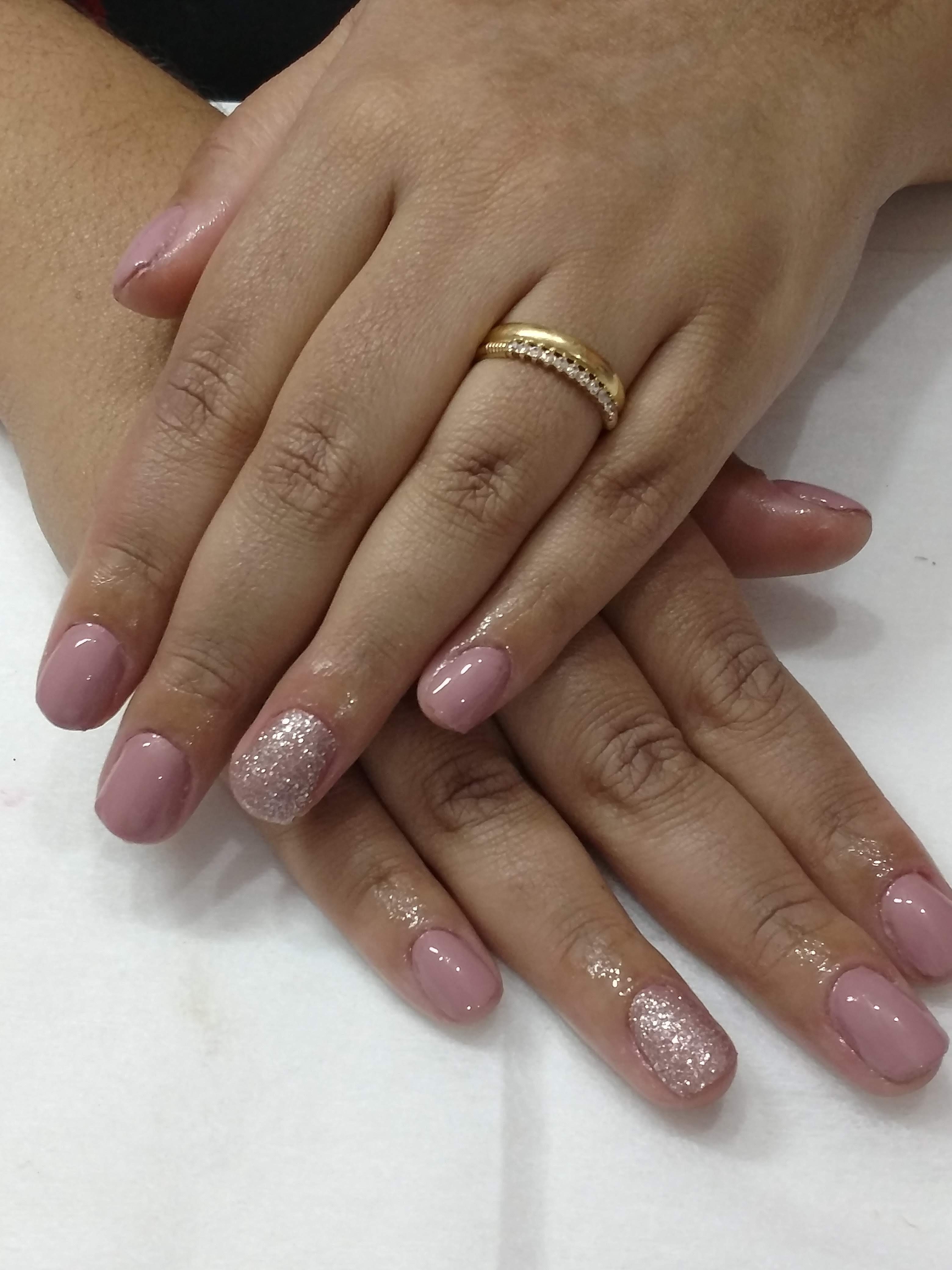 unha manicure e pedicure